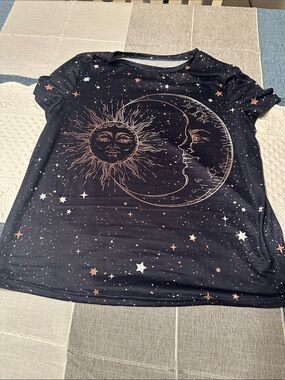 SHEIN Black Sun and Moon Short Sleeve Tee with Copper Stars